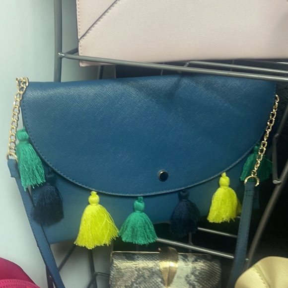 A New Day Blue๐๐Green Tassel Leather Clutch Crossbody Bag - Picture 12 of 12